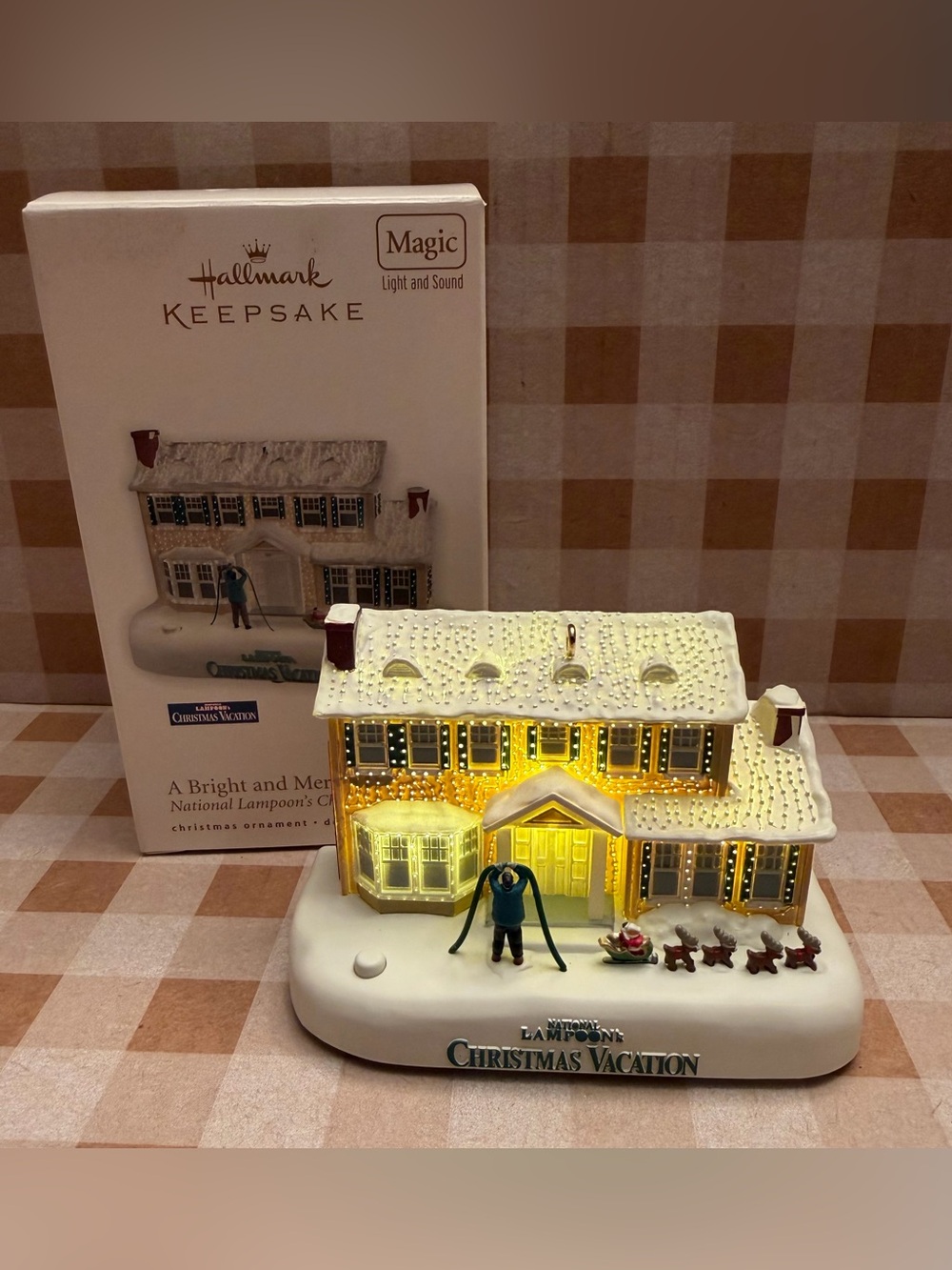 Hallmark Keepsake 2010 A Bright and Merry Christmas National Lampoon's Vacation